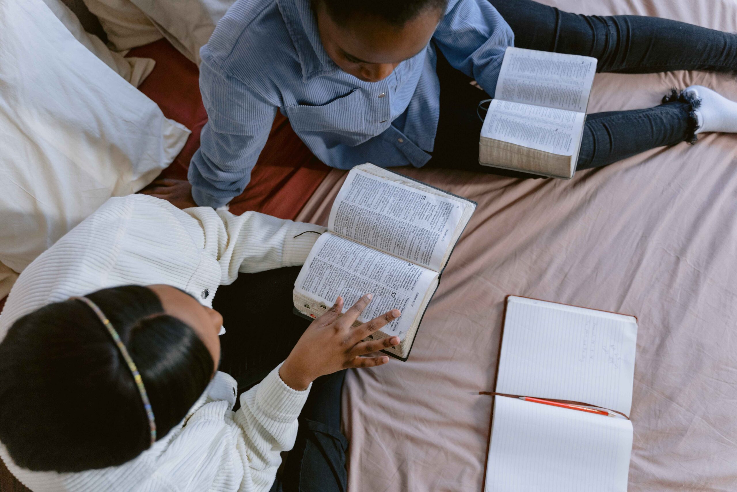How To Choose A Fun 52 Week Family Bible Reading Plan