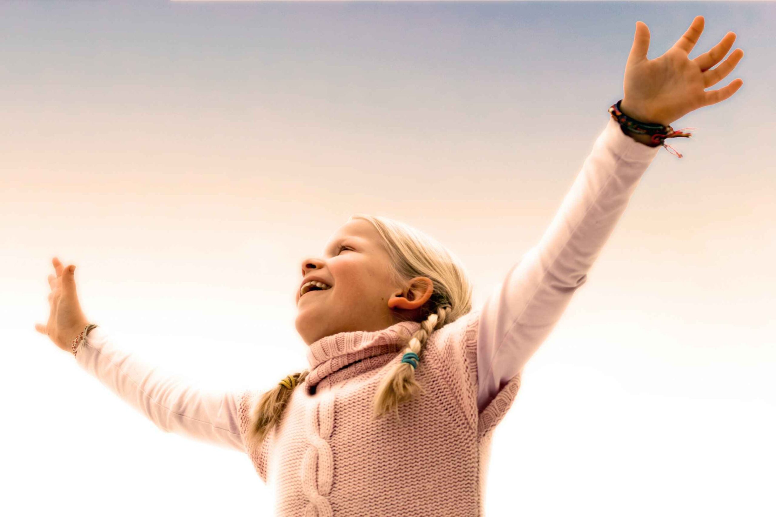 Top 5 Glorious & Short Morning Prayers For Kids